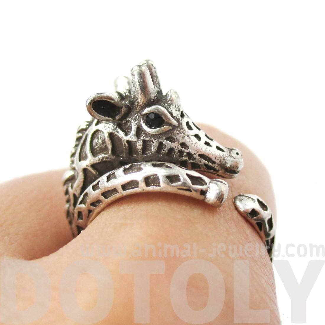 Detailed Giraffe Shaped Spotted Animal Wrap Ring in Silver | US Sizes 4 to 8.5